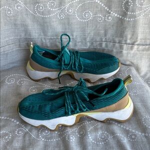 Sorel Kinetic Impact Lace Up Sneakers
Women Size 10.5 Teal 2030311125